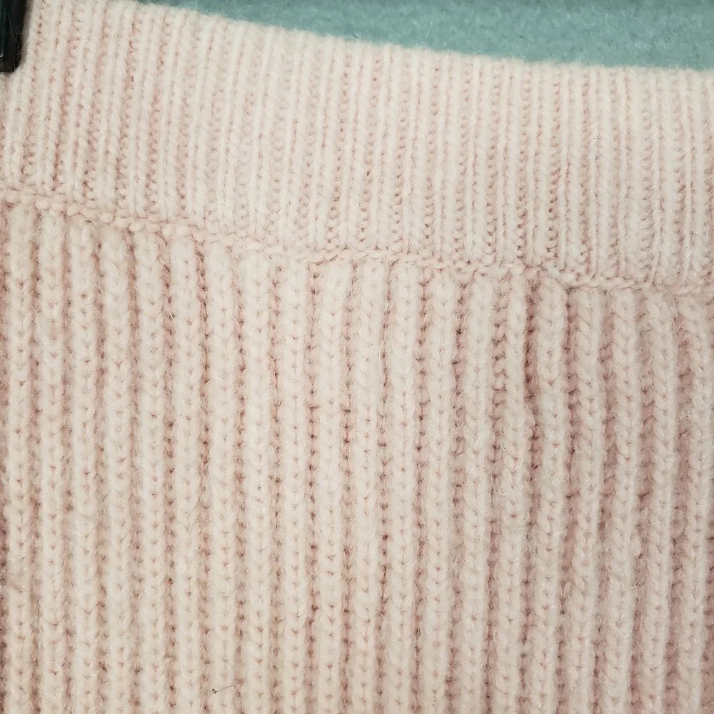 H&M Size XL‎ Ribbed Sweater Skirt Pastel Pink Preppy Winter Office Cozy Career